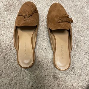 Banana republic mules